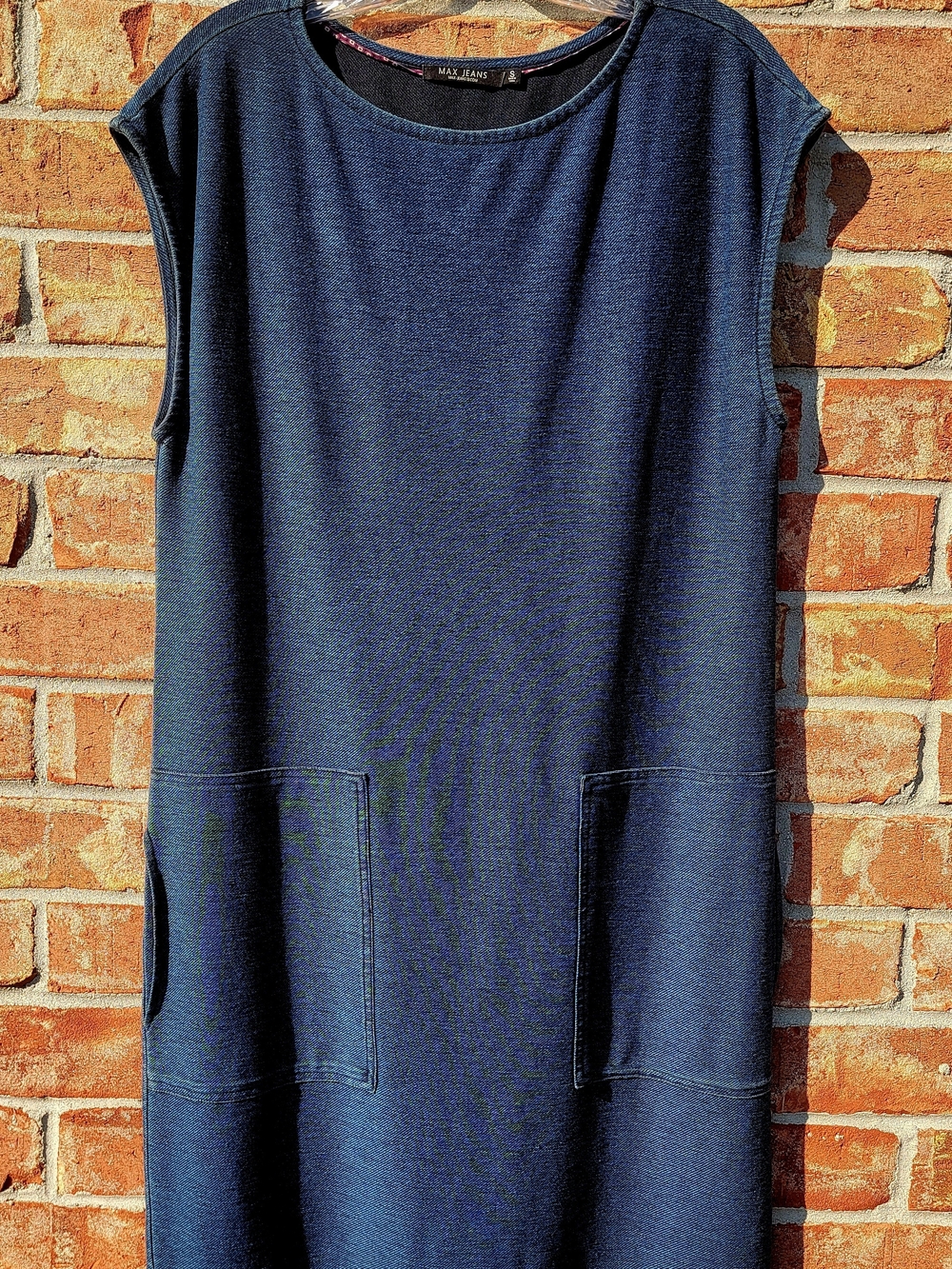 Max Jeans Light Navy Sleeveless Shift Dress with Patch Pockets